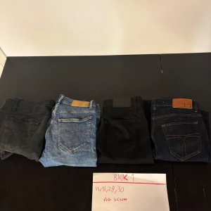 4x Tiger of Sweden jeans🔥💫 - Säljer 4 par sjukt feta tiger of sweden jeans 💫💫 | Storlekarna står på bilden | skick runt 8/10 | Finns lite smuts på något par men går lätt bort i tvätt | Nypris totalt ~ 6500 | Passa på!😉