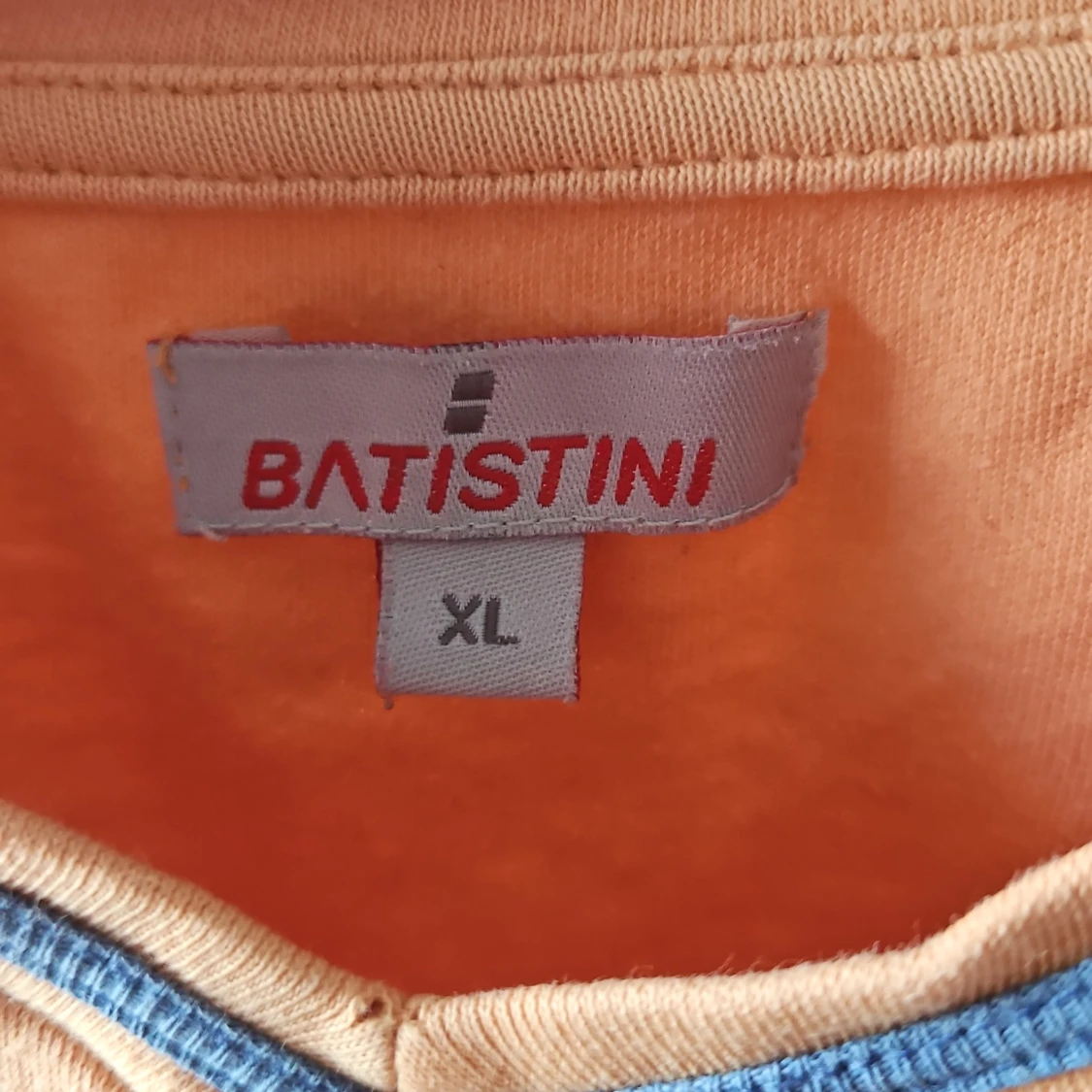 Persikofärgad t-shirt från Batistini - 1