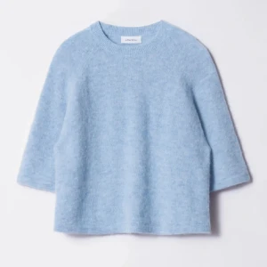 Other Stories tröja - Jättefin kortärmad tröja från otherstories!!💓 Den är i bra skick & säljs då den inte kommer till användning!