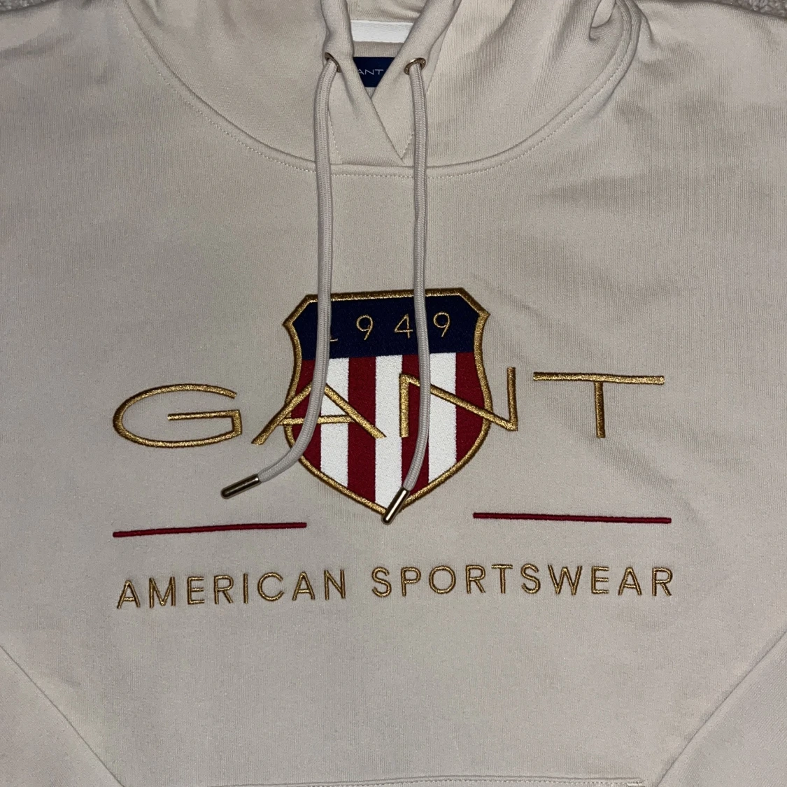 Beige Gant hoodie - 3