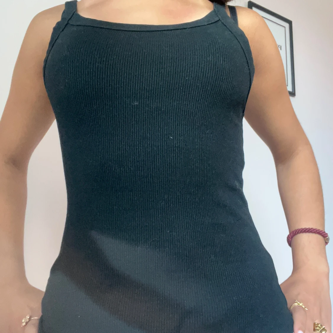 Svart ribbad linnetopp