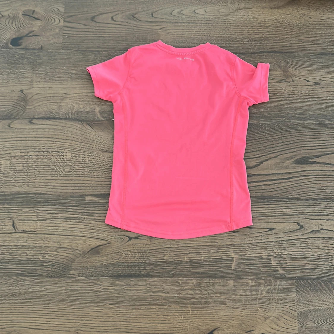 Rosa t-shirt från Oxide - 1