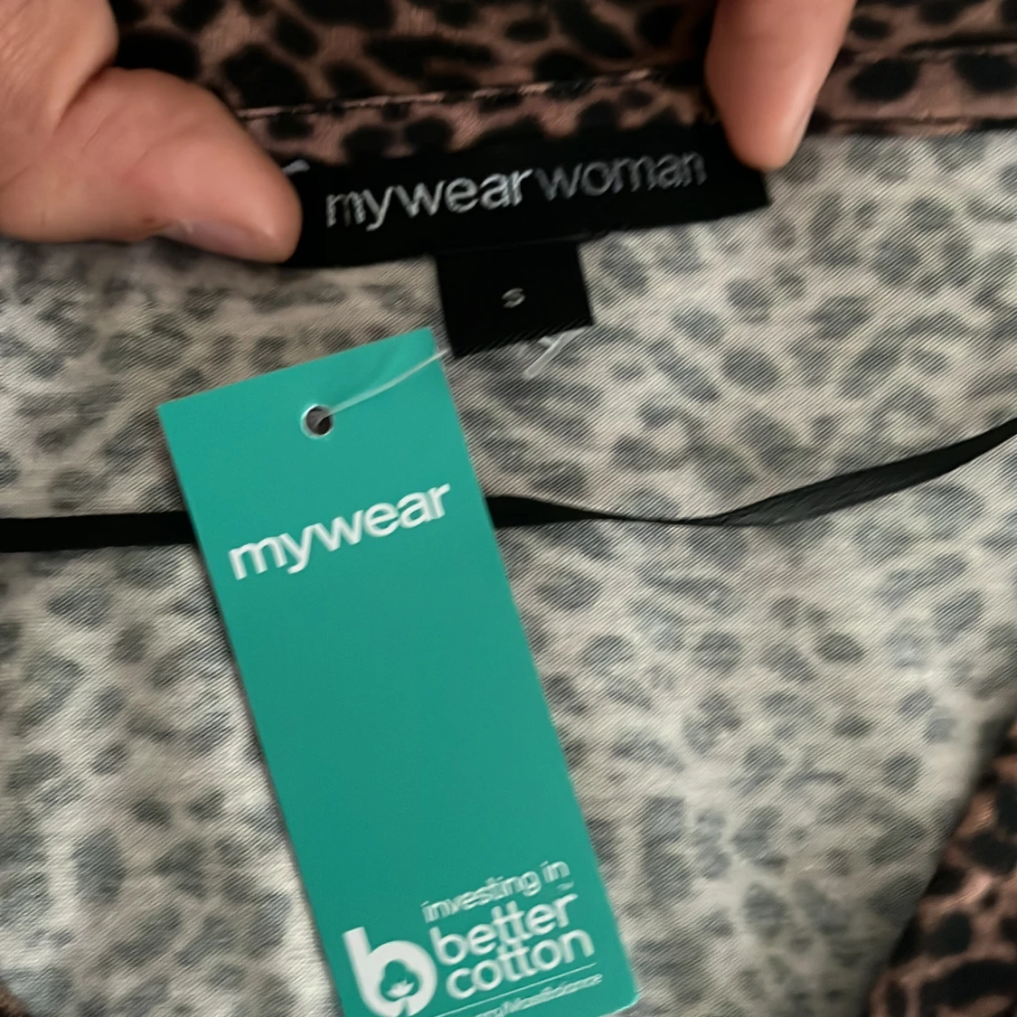 Leopardmönstrad topp från Mywear - 2