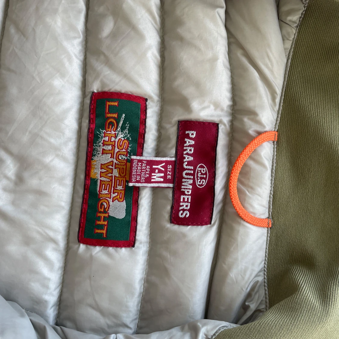 Ljusgrön pufferjacka från Parajumpers - 1