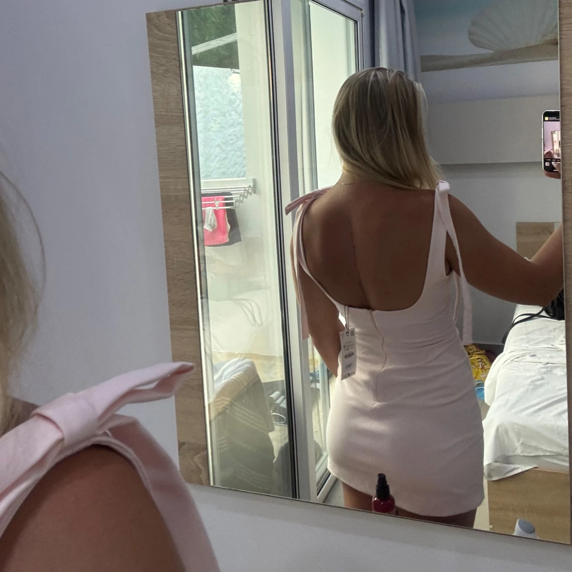 Ljusrosa klänning  - 1