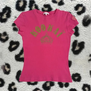 vintage y2k 2000s mcbling rare baby tee  - uppskattar storleken som xs/s 🩷pris kan diskuteras 🎀läs min sida för mer info 