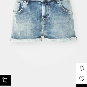 Ltb shorts - Snygga ltb jeans shorts med låg midja. Knappt använda och säljer då det inte kommer till användning. Nypris: 329kr Pris kan diskuteras! 