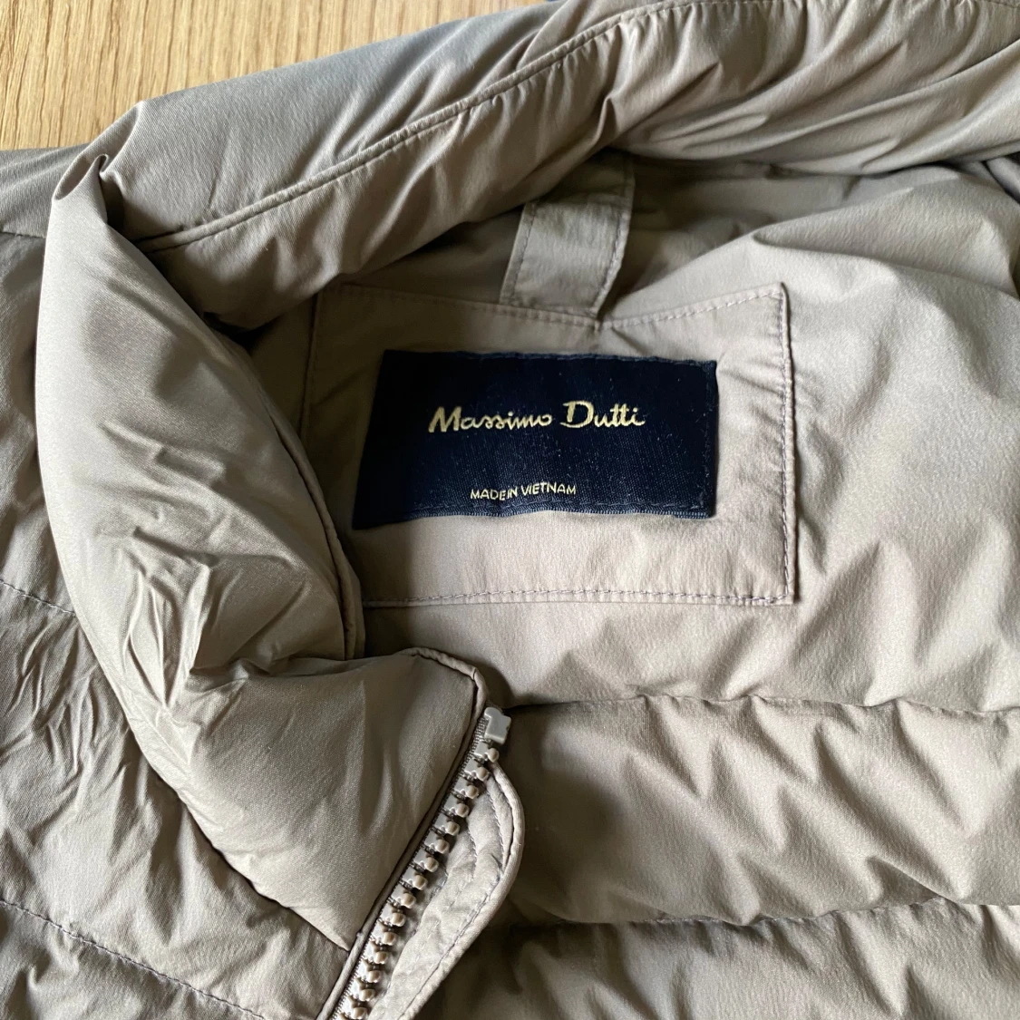 Beige dunväst från Massimo Dutti - 2