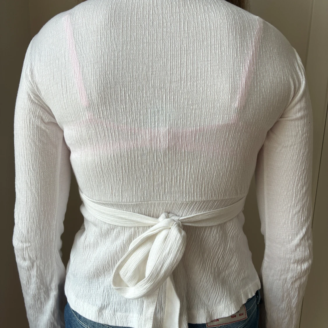 Vit v-ringad topp - 2