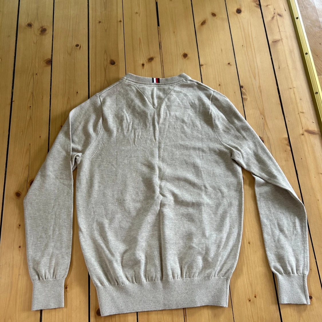 Beige v-ringad tröja Tommy Hilfiger XS - 2