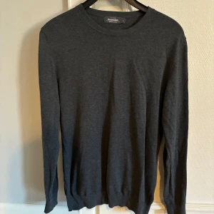 Dressman sweatshirt  - Säljer en riktigt schysst dressman tröja supima cotton modellen är 180 hör av er vid fler frågor 