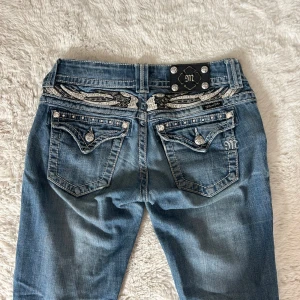Miss me jeans - Miss me jeans i storlek 26 men skulle säga de sitter som storlek 27❤️