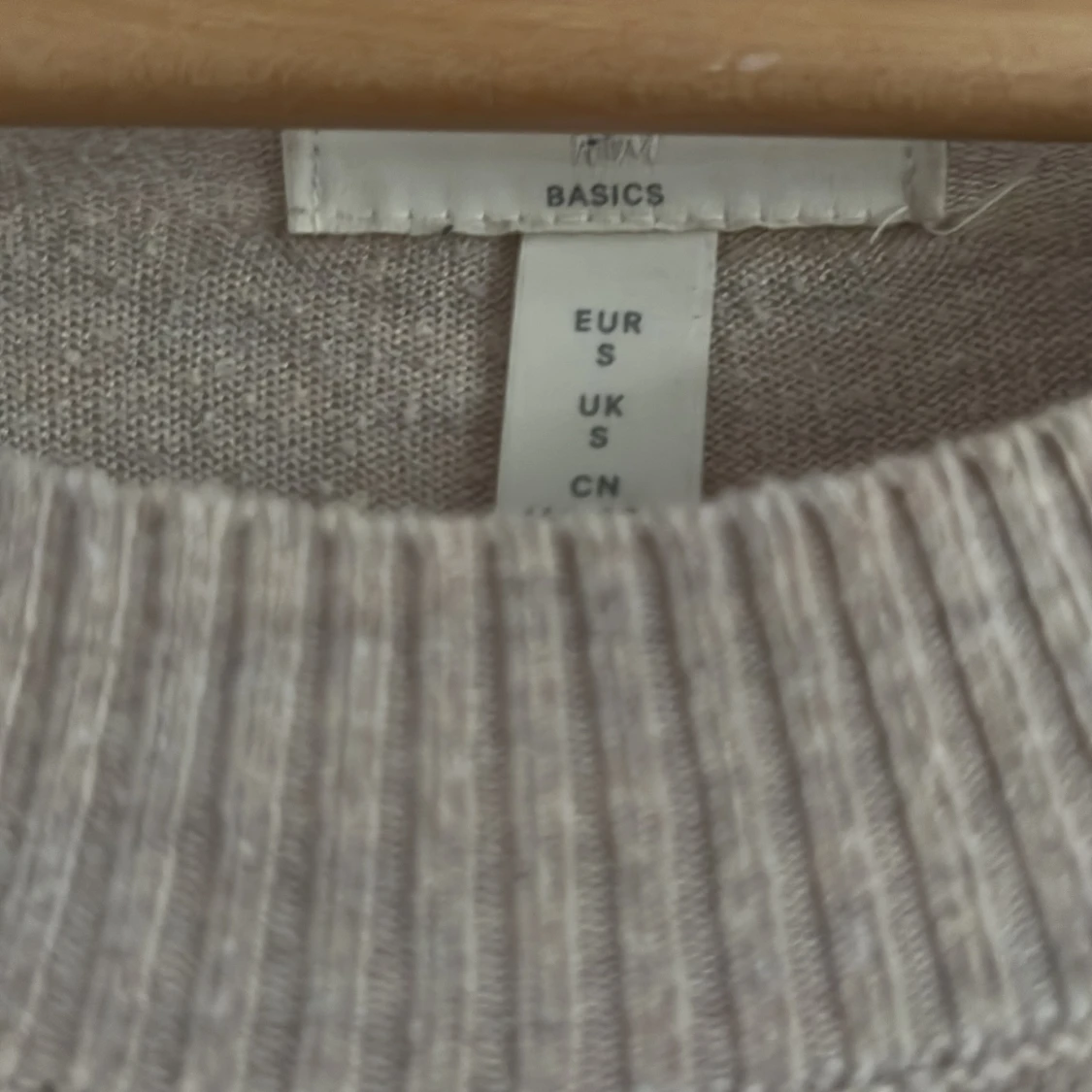 Beige stickad tröja från H&M - 3