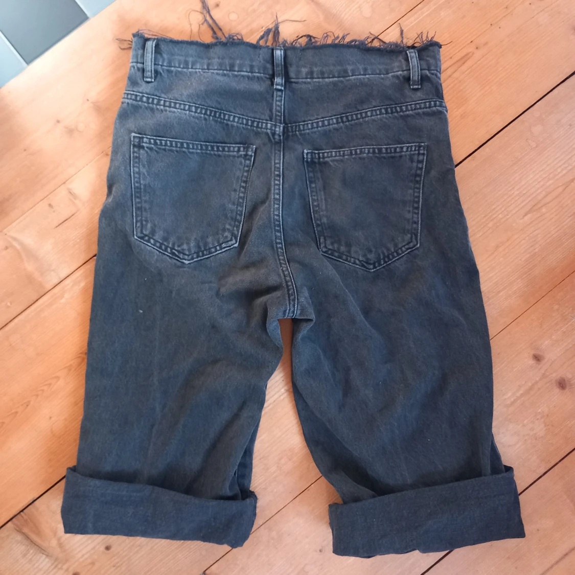 Svarta jeans shorts/jorts - 1