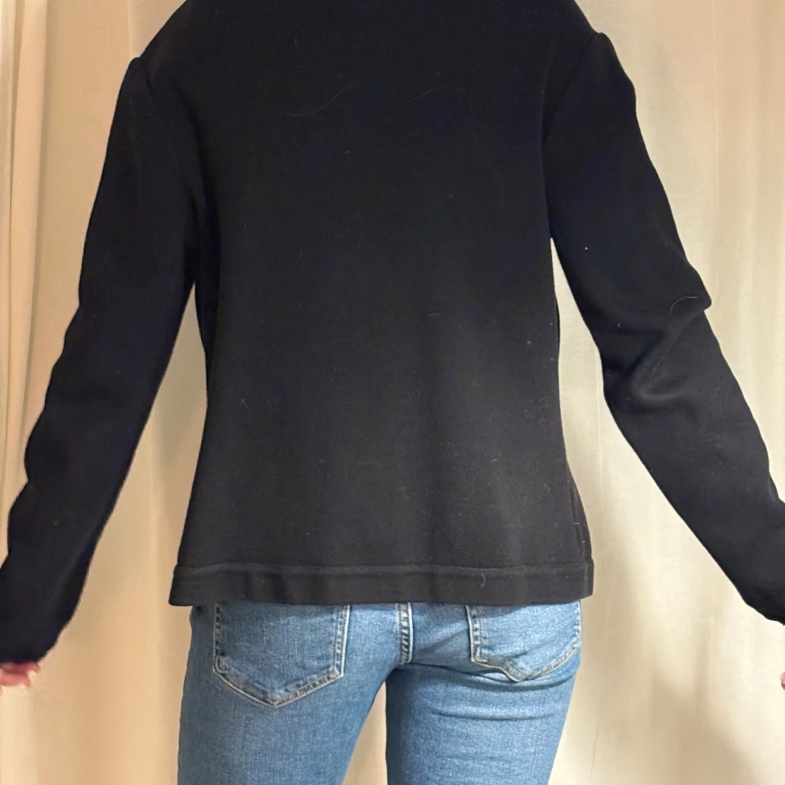 Svart cardigan jacka med knappar - 1