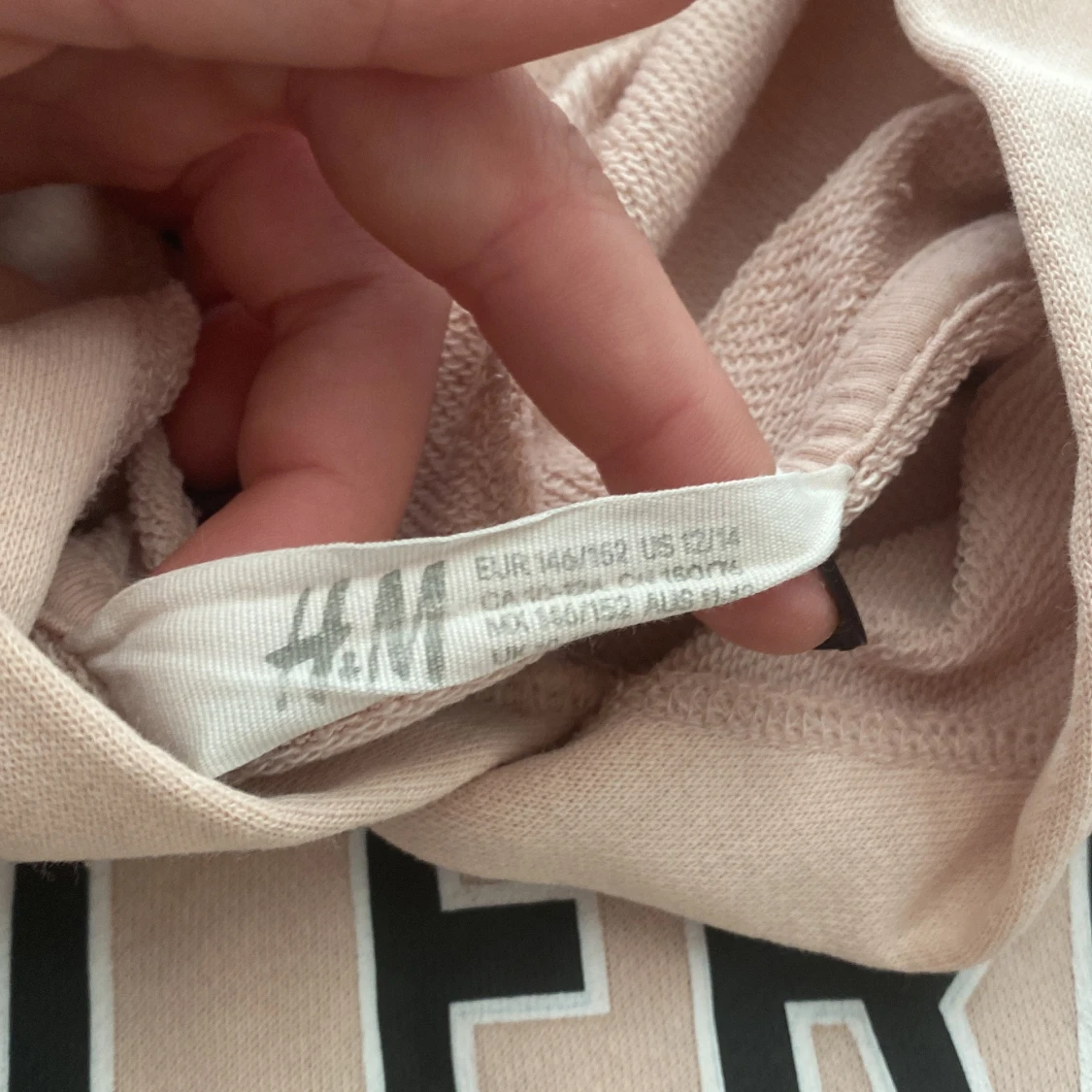 Ljusrosa hoodie med SAN FRAN-tryck från H&M - 2