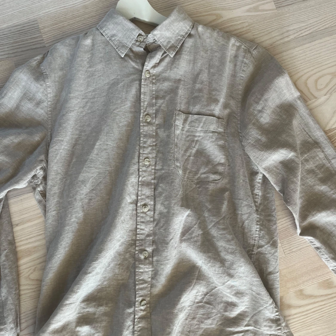 Beige linneskjorta från Dressmann