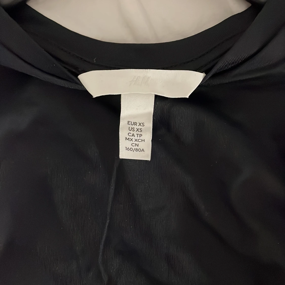 Svart långärmad topp från H&M - 2