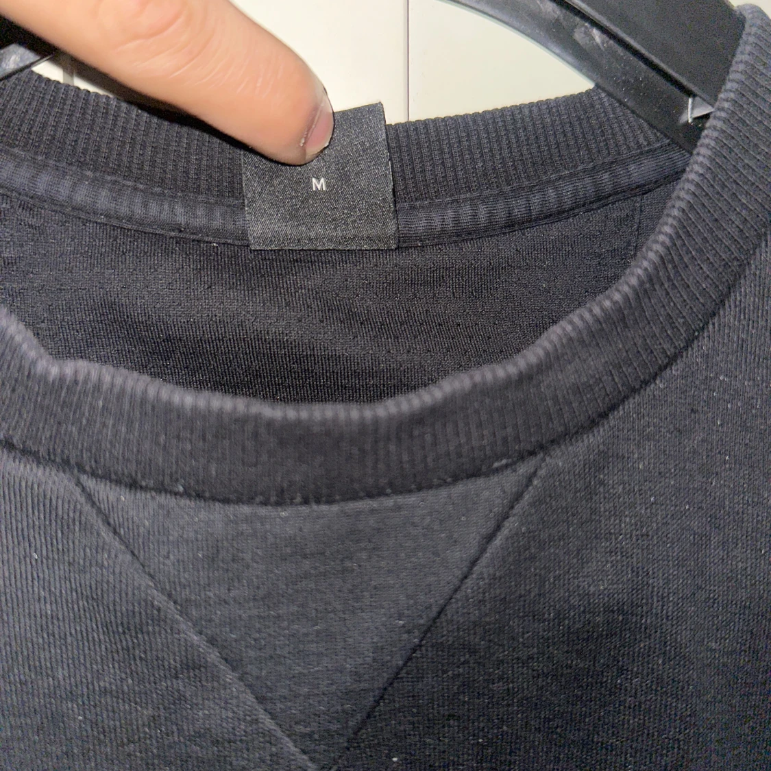 Svart sweatshirt från Hugo Boss - 1