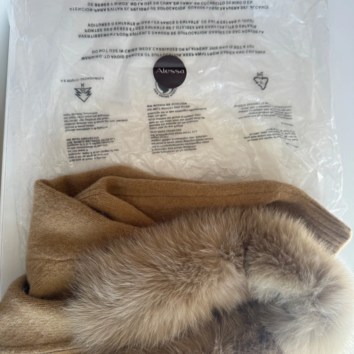 Beige stickad jacka  - 4