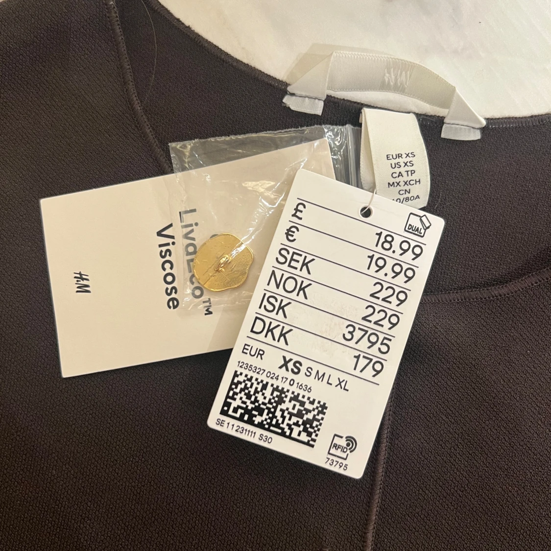 Brun väst med guldknappar från H&M - 3