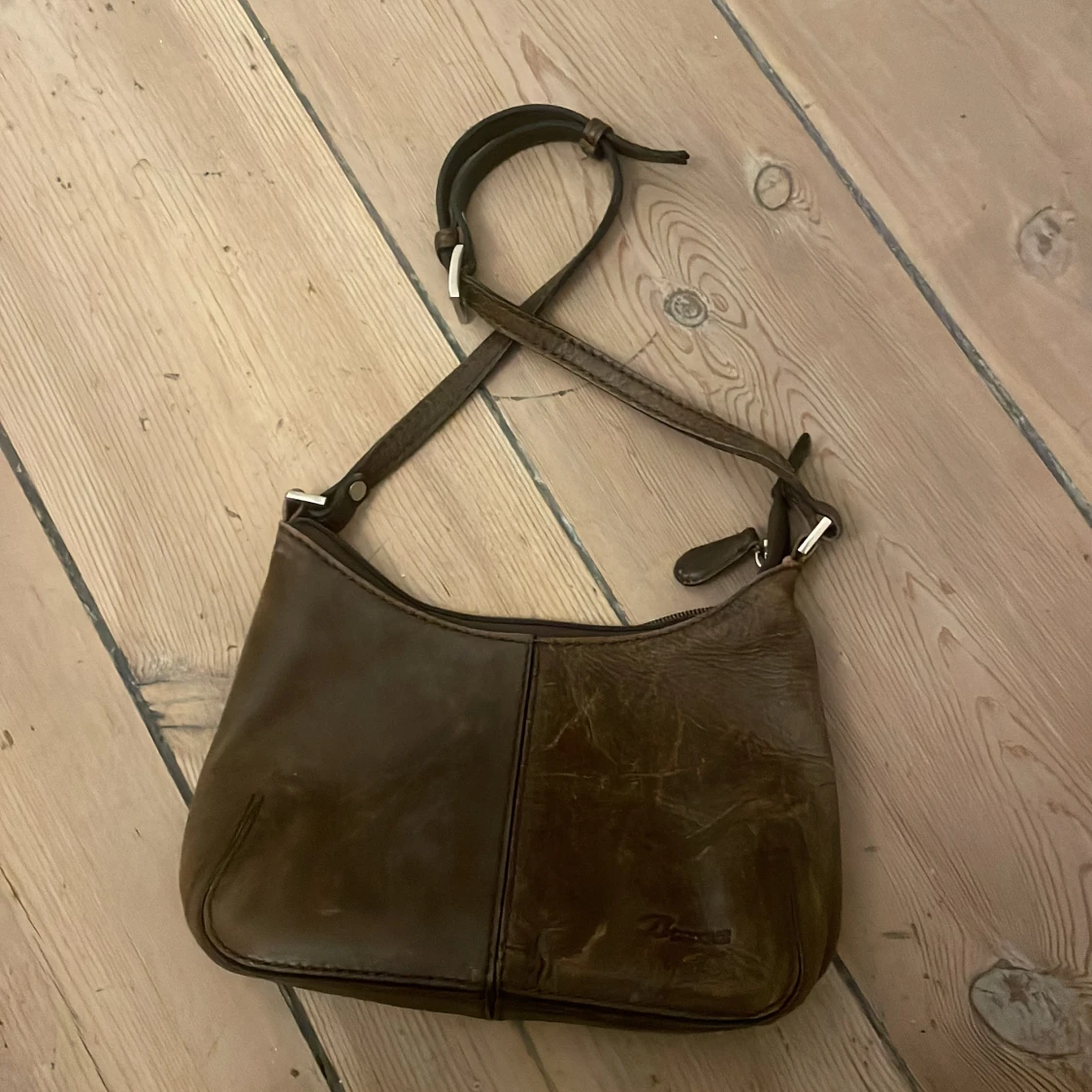 Brun axelväska i skinn från Boxca - 1