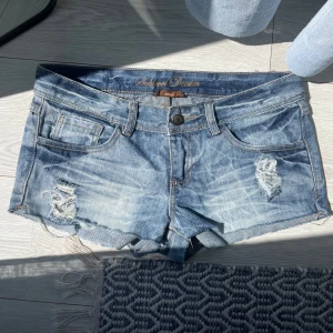 Shorts jeans jeansshorts ripped  - Lågmidjade shorts!!💘💘