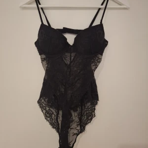Spetsbody från hm  - Super fin spetsbody