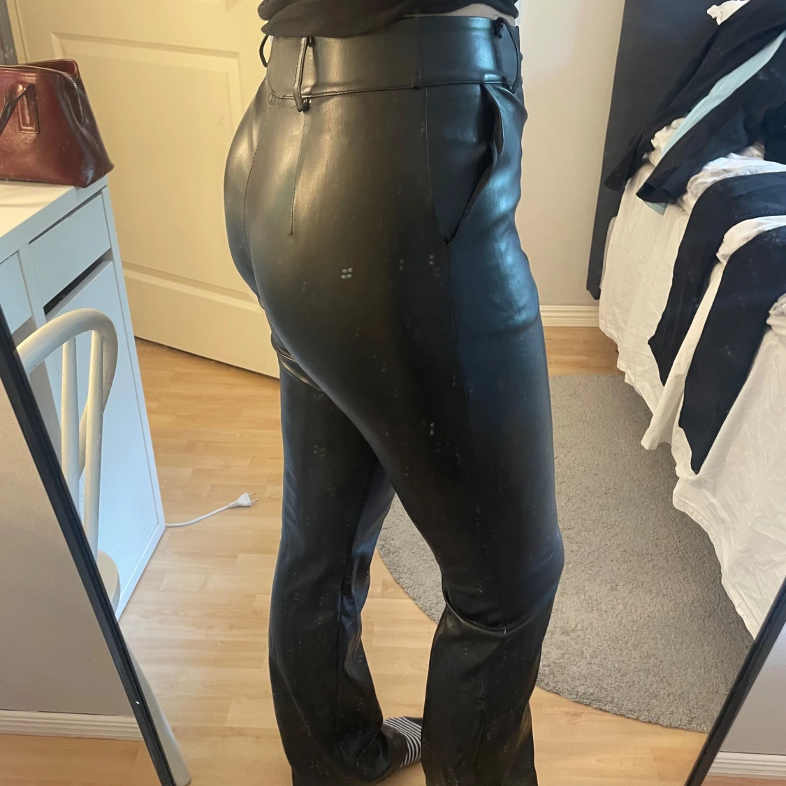 Svarta skinnbyxor  - 2