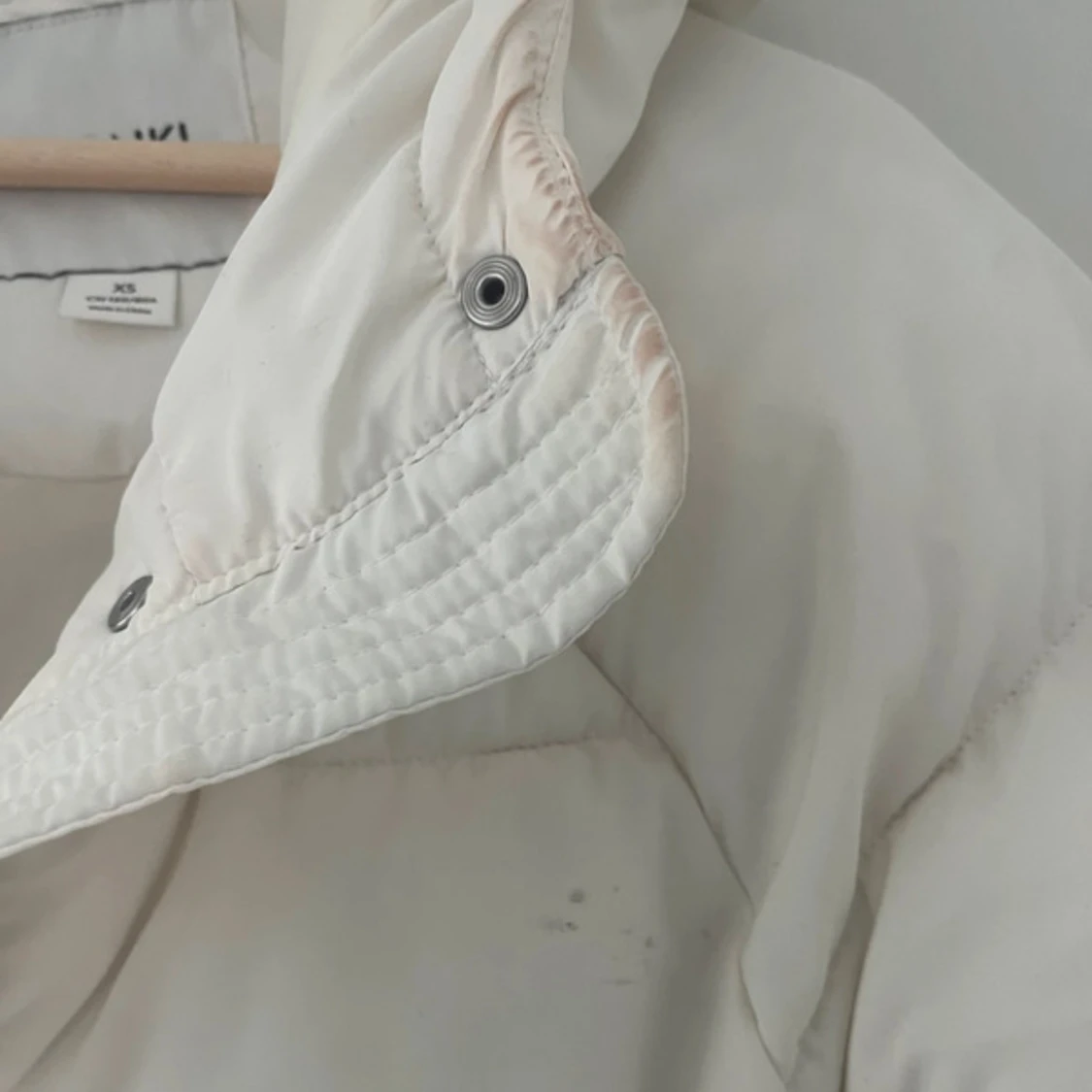 Vit pufferjacka - 1