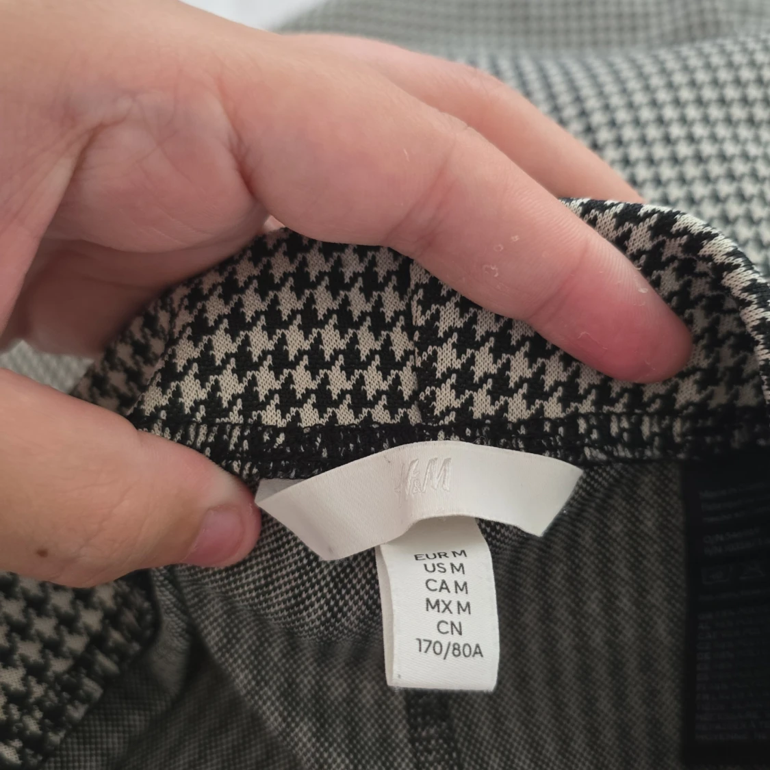 Svarta och vita bootcut byxor H&M - 2