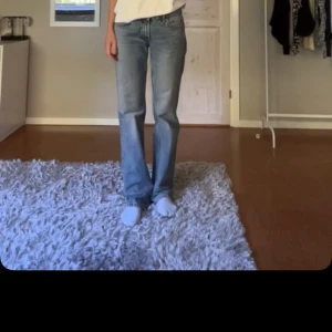 Zara lågmidjade jeans - Zara Low Waist jeans.
