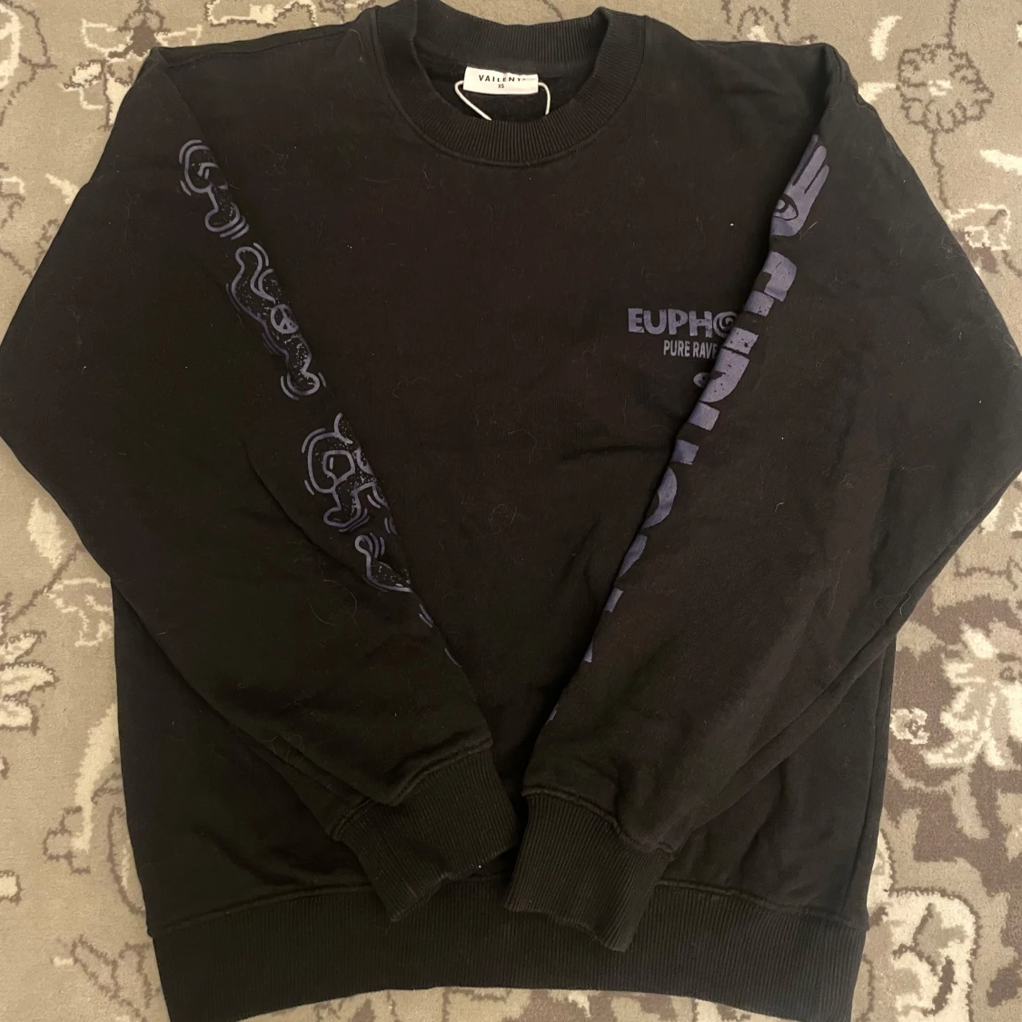 Svart tröja - Valient