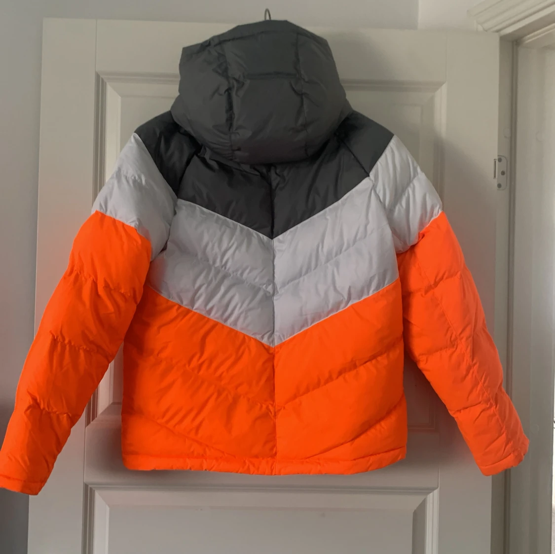 Flerfärgad dunjacka från Nike - 1