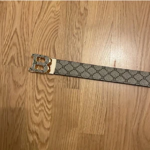 Burberry bälte - 275 minsta pris