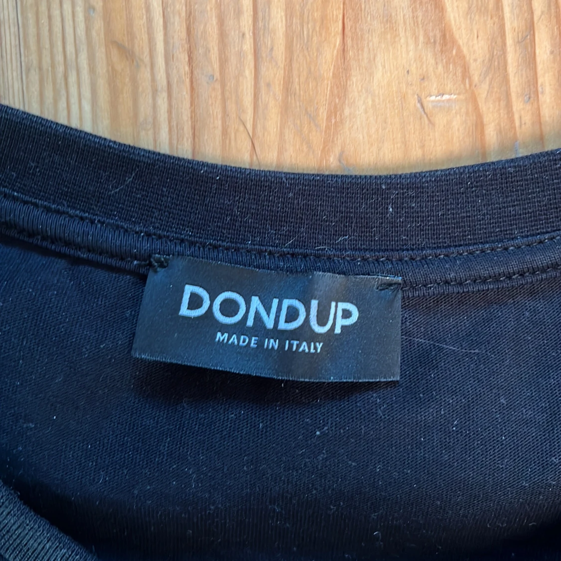Svart t-shirt från Dondup - 1