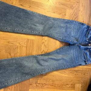 Low waist jeans  - Aldrig använda och pris kan diskuteras , nypris 600kr