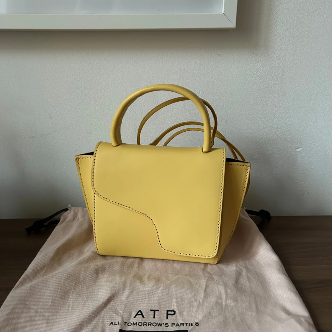 Gul handväska från ATP - 1