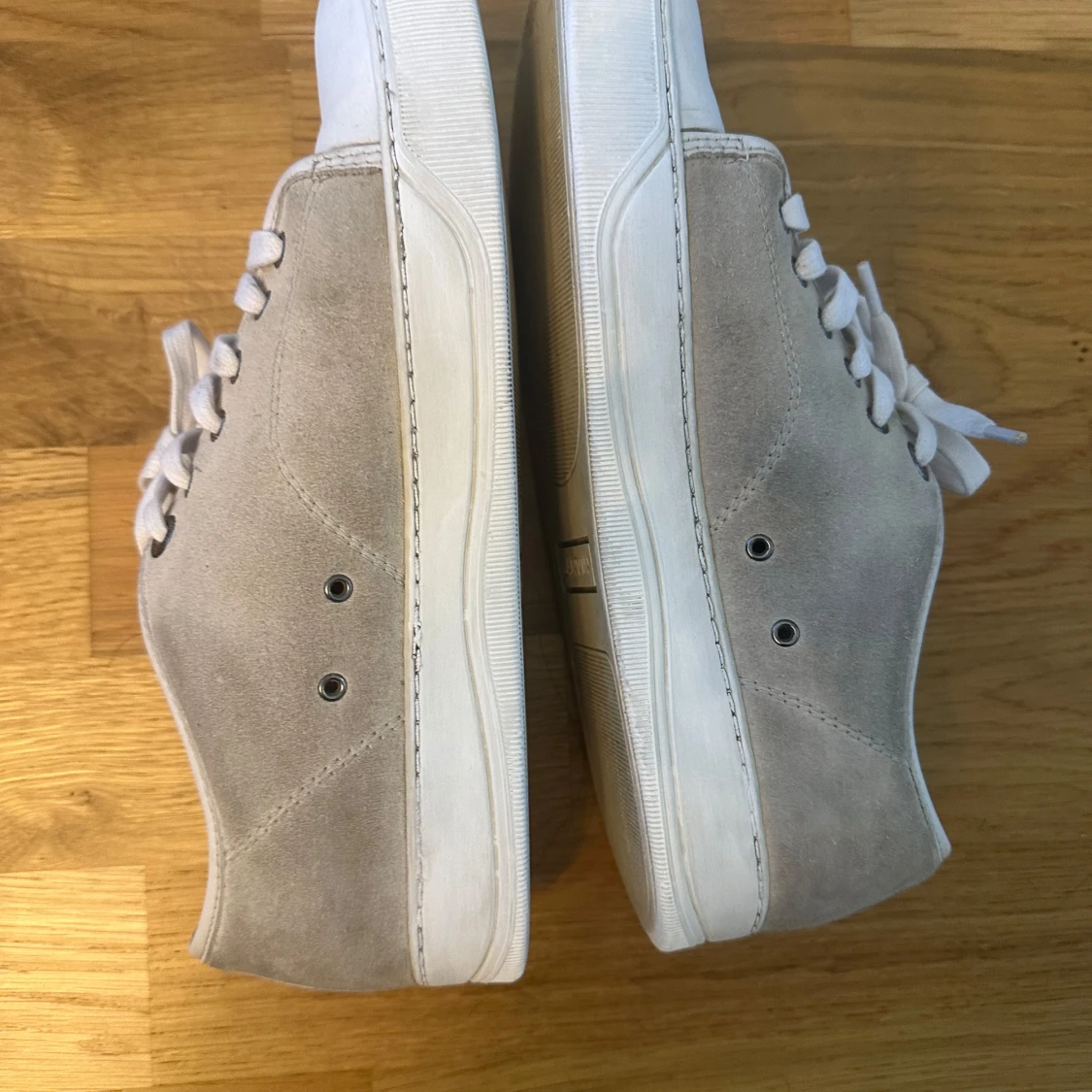 Lanvin grå sneakers i mocka - 2