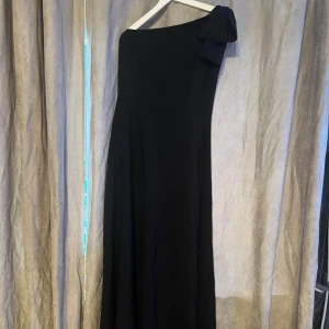 Tröjor,byxor klänningar  - Lite gott o blandat allt för 750