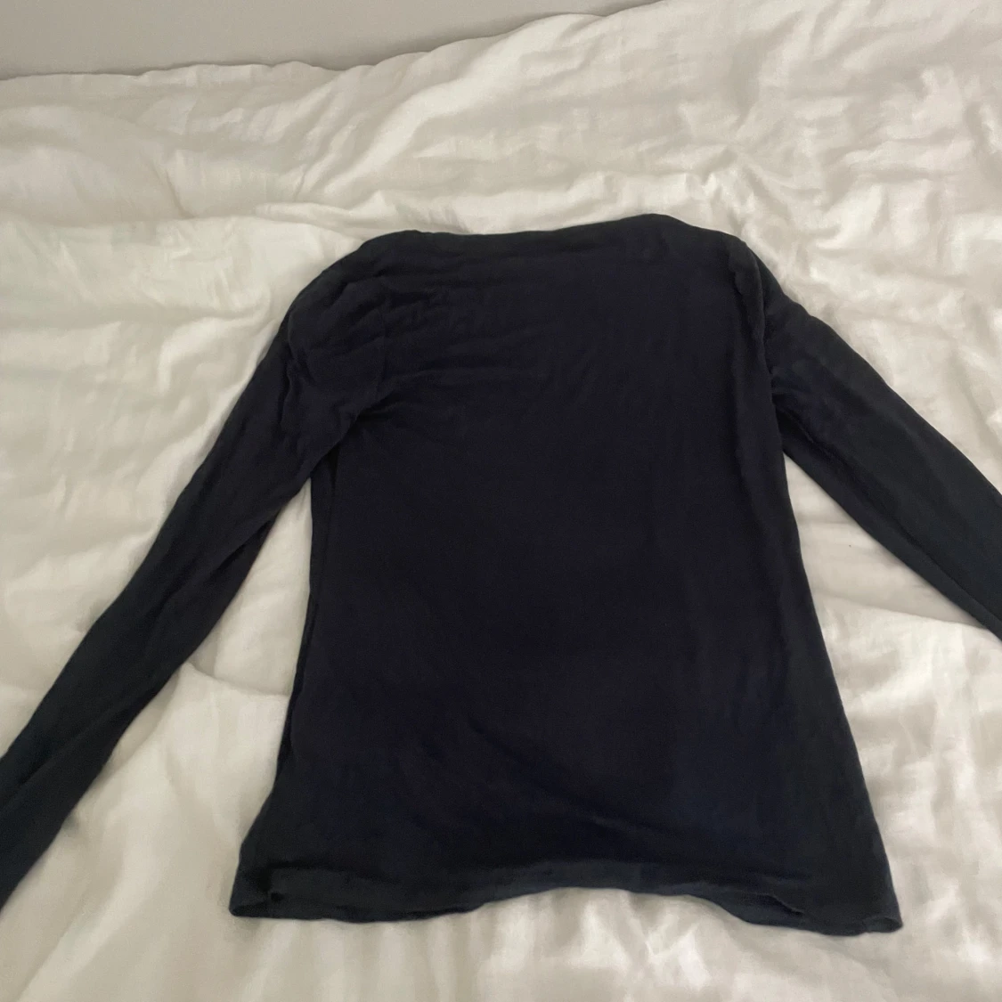 Mörkgrön långärmad tröja i bomull - 1