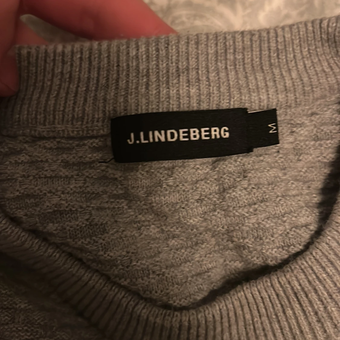 Grå stickad tröja från J.Lindeberg - 2