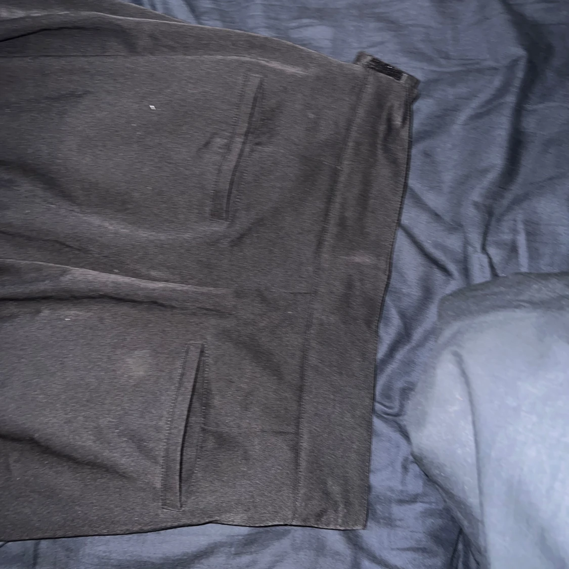 Svarta vida kostymbyxor med hög midja - 2