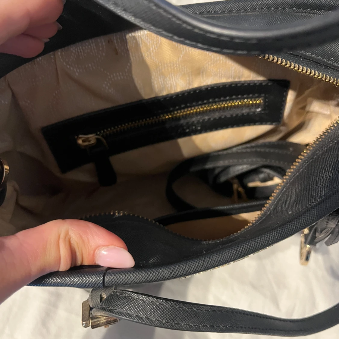 Svart handväska  - 2