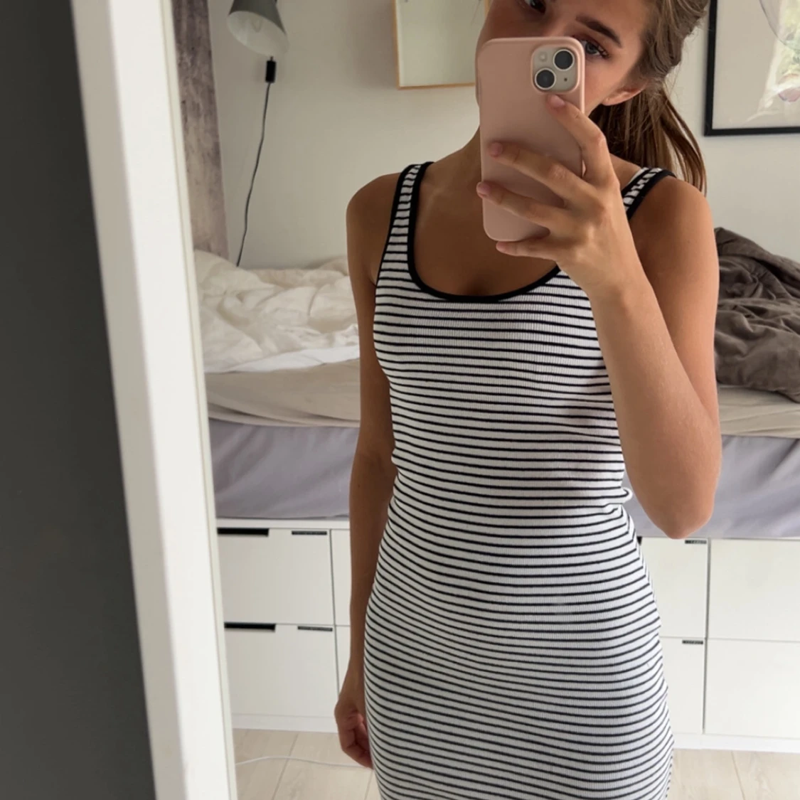 Randig taight klänning