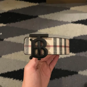 Burberry - S