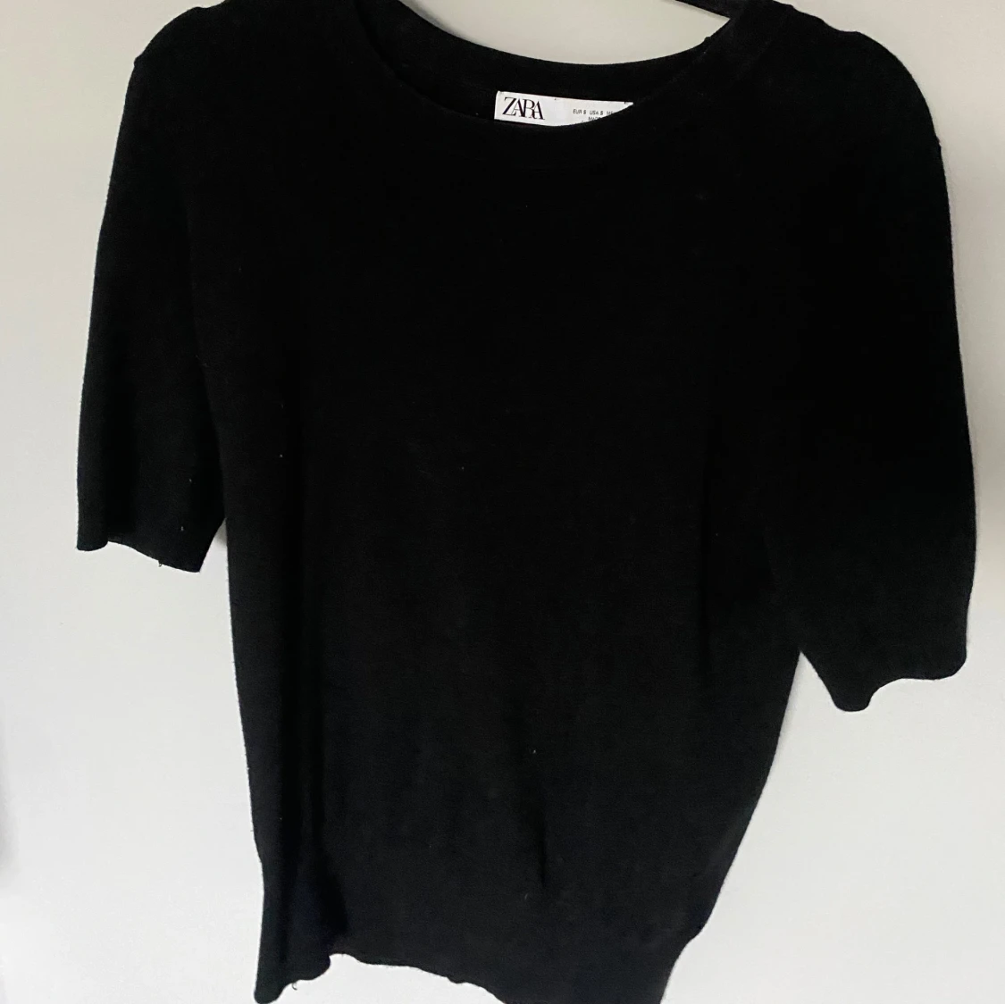 Svart stickad topp från Zara - 1