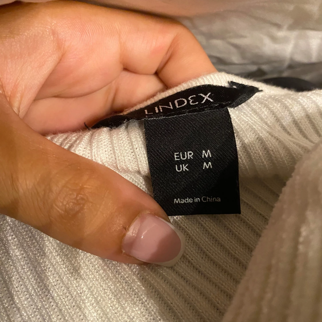 Vit omlottop från Lindex, ribbad - 1