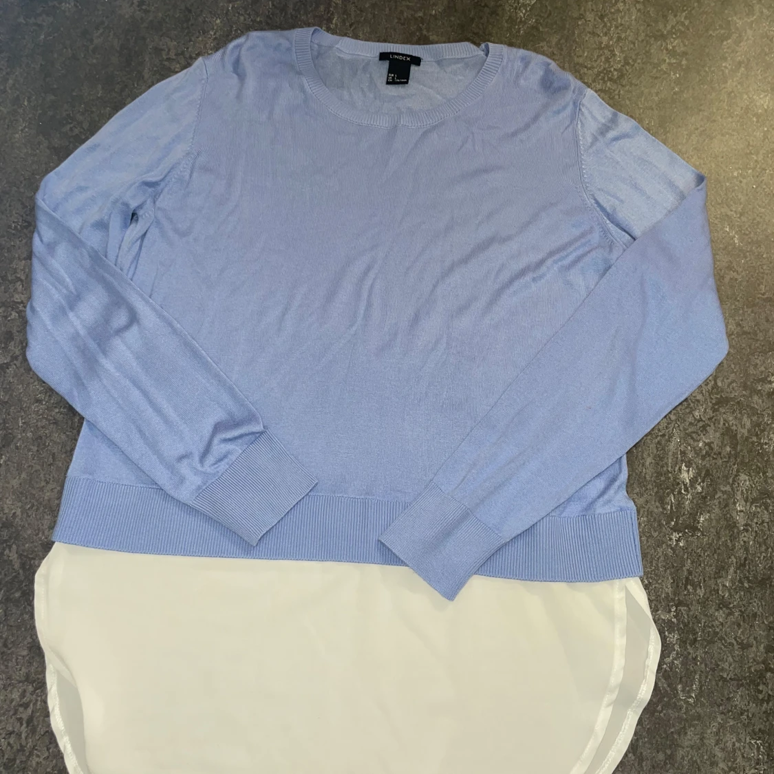 Ljusblå långärmad tröja från Lindex - 1