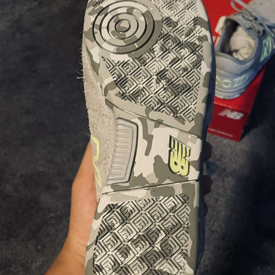 Gråa New Balance Audazo träningsskor/futsal skor - 4